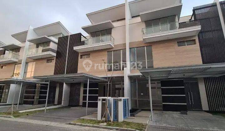 Rumah Golf Island Cluster Chopin Brand New  Hadap Selatan 2