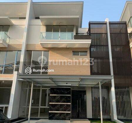 Rumah Golf Island Cluster Chopin Brand New  Hadap Selatan 1