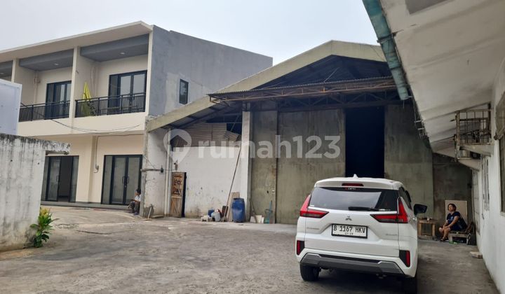 Warehouse + 3 adjoining shophouses on strategic Kedoya arterial road, roadside location