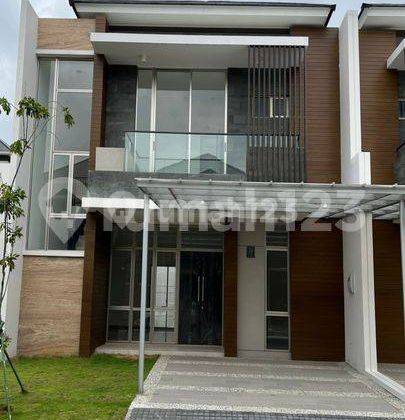 Rumah 2 Lantai di Kuningan Village Pik2, Jakarta Utara Best Price  1