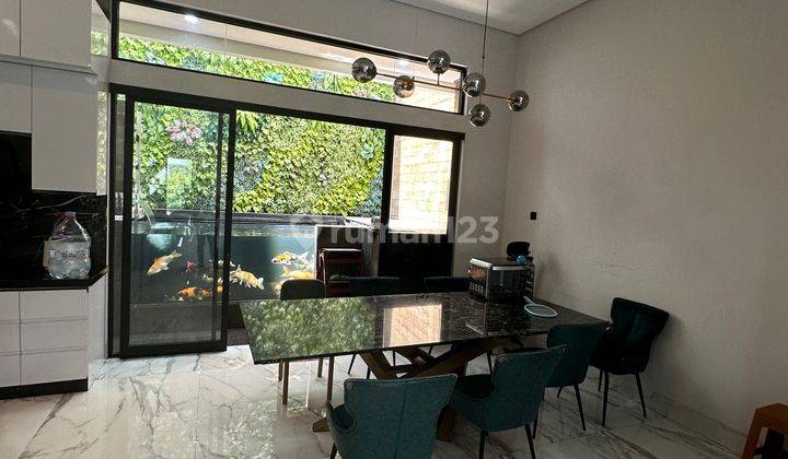 Rumah Mewah Manyar Permai Furnish Siap Huni 8x25 1