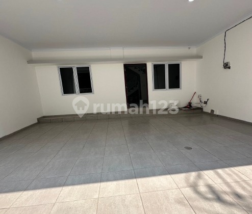 RUMAH MINIMALIS SIAP HUNI DURI KEPA JAKARTA BARAT