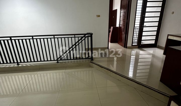 Rumah Kembang Harum Puri Indah Kembangan Jakbar 10x20 2