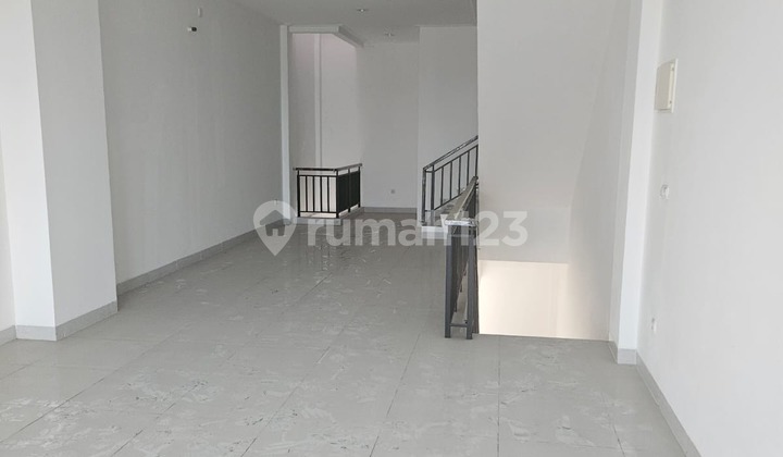 Ruko Siap Pakai Amsterdam Ebony Pantai Indah Kapuk 4.5x18 1