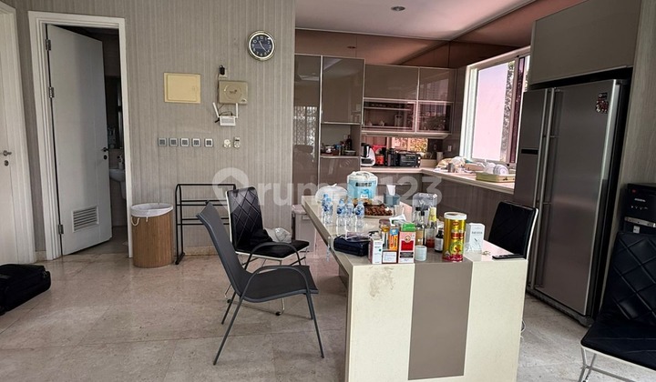 Luxury Golf Residence Fully Furnished with Pool Kemayoran 8x25 Luxury Golf Residence Fully Furnished with Pool Kemayoran 8x25