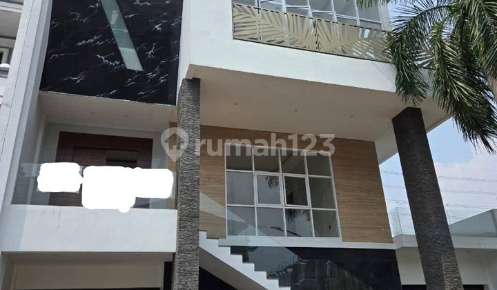 Rumah Florence Minimalist Modern Pantai Indah Kapuk 13X20