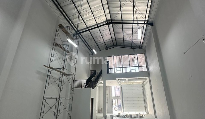 Gudang Bizpark Siap Pakai Hoek Pantai Indah Kapuk 12x30