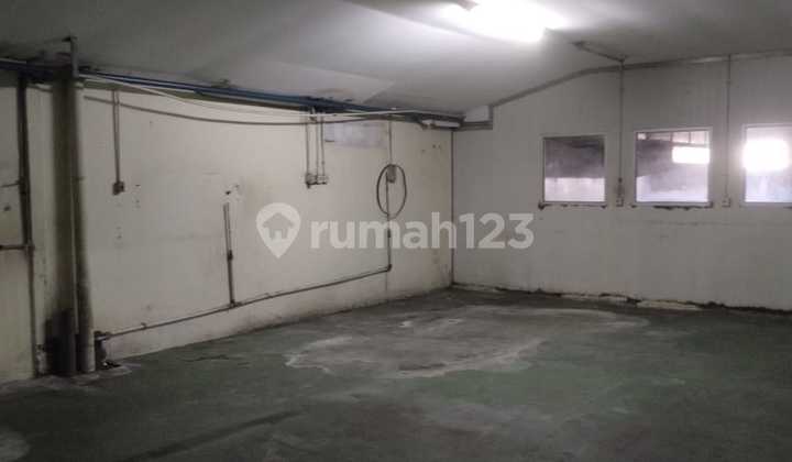Airport Warehouse Ready for Use with Office Tangerang 643m Airport Warehouse Ready for Use with Office Tangerang 643m
