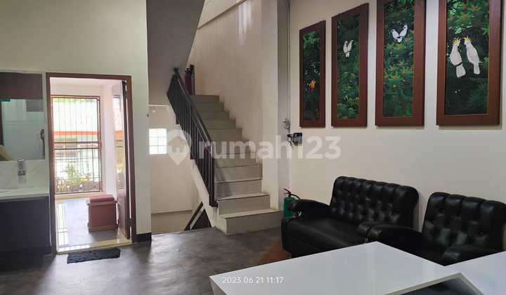 Rumah Fisik 4 lantai jadi Office Siap Pakai Tubagus Angke Luas 190m Rumah Fisik 4 lantai jadi Office Siap Pakai Tubagus Angke Luas 190m
