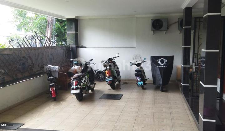 Dijual Cepat Rumah Bagus 2 Lantai di Metland Menteng Cakung 2
