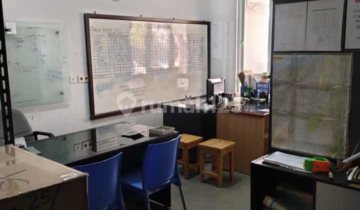 For Sale 4-Story House Suitable for Office Use in Kelapa Gading, North Jakarta For Sale 4-Story House Suitable for Office Use in Kelapa Gading, North Jakarta