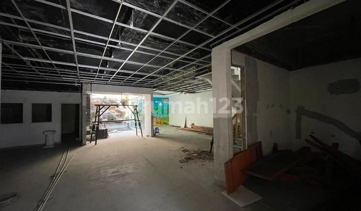 For Rent Commercial Building Ready to Occupy in Kelapa Gading, North Jakarta For Rent Commercial Building Ready to Occupy in Kelapa Gading, North Jakarta