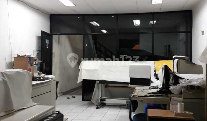 For Sale 3-Story Row House in Gading Griya Lestari, North Jakarta For Sale 3-Story Row House in Gading Griya Lestari, North Jakarta