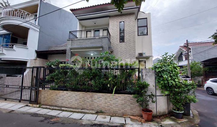 Dijual Rumah Murah Posisi Hoek di Kelapa Gading Jakarta Timur