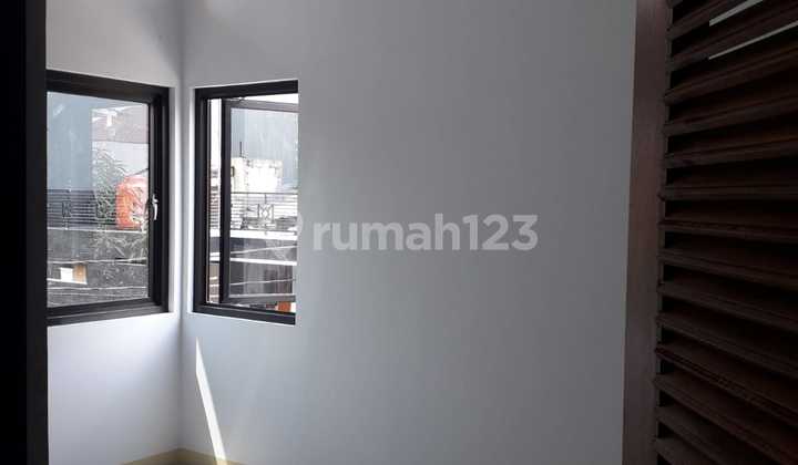 Dijual Rumah Bangunan New 2 Lantai di Sukapura CIlincing