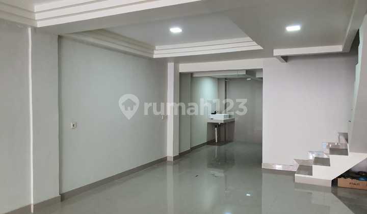 Dijual Ruko 3,5 Lantai di Sukapura Kelapa Gading