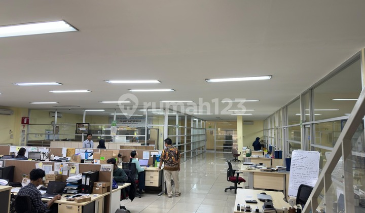 For Sale: 3-Storey Warehouse with Office in Bizpark 2, Penggilingan
