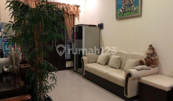 Dijual Rumah 2,5 Lantai di Kelapa Gading Jakarta Utara