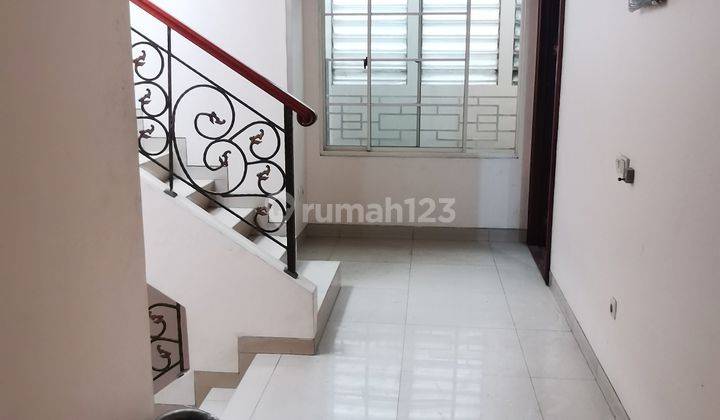 Disewakan Rumah di Green Mansion 9.5x15. 3