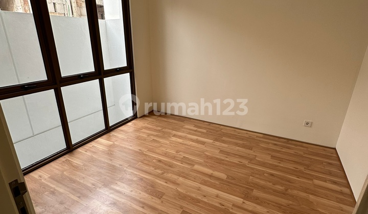 Disewakan Rumah cluster Puri 11 Heritage 7x12.55 siap huni.  11