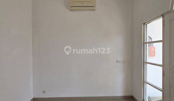 Disewakan Rumah siap humini PIK 1 2 Lantai Bagus 2