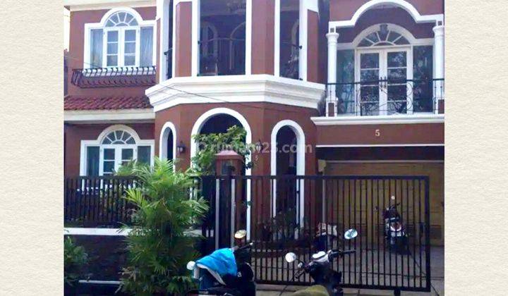 Rumah Vila Arteri Kelapa Dua Kebon Jeruk Jakarta Barat 1