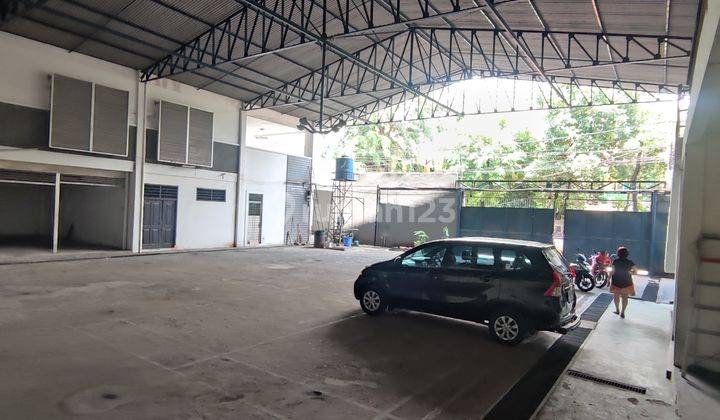 Gedung Eks Dealer Posisi Hook Suryopranoto Harmoni Jakarta Pusat 2