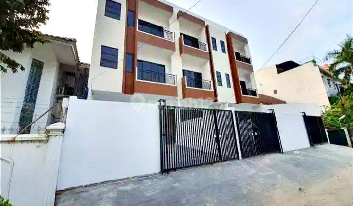 Rumah Jelambar Bangunan Baru 3 Lantai 5x22 Jakarta Barat 1