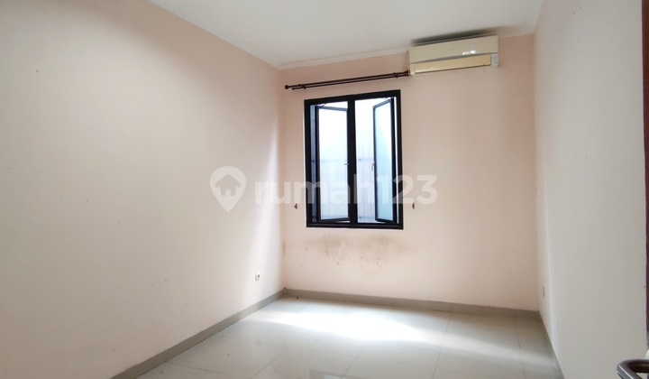 Rumah Kebon Jeruk Komplek Townhouse Siap Huni Jakarta Barat 2