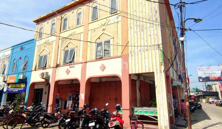 Saraswati Shop House Hook Position Size 5.75x12 Ciledug Tangerang Saraswati Shop House Hook Position Size 5.75x12 Ciledug Tangerang