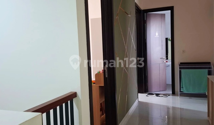 Rumah Suvarna Sutera Semi Furnish Tangerang