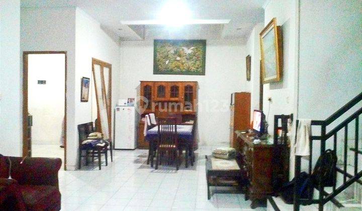 Rumah Kebon Jeruk Ada 9 Kamar Kos Ukuran 10x32 Jakarta Barat