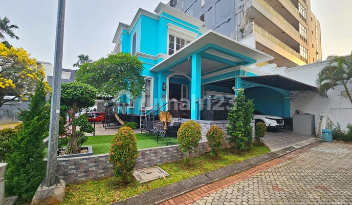 Rumah Casa Goya Komplek One Gate Kebon Jeruk Jakarta Barat