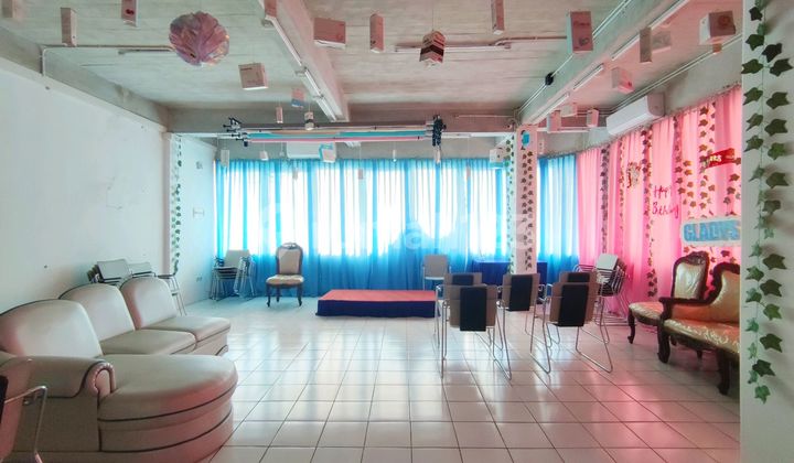 Ruko Green Garden, can be per floor, spacious parking, West Jakarta 2