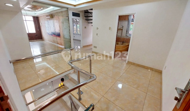Rumah Tanjung Duren Posisi Hook Siap Pakai Jakarta Barat 2