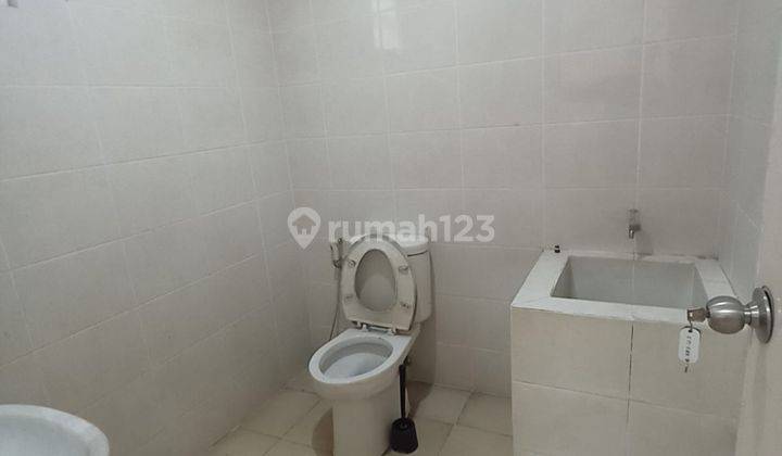 Disewakan Ruko Dalton Summarecon Serpong Hadap Jalan 4 Lantai 2