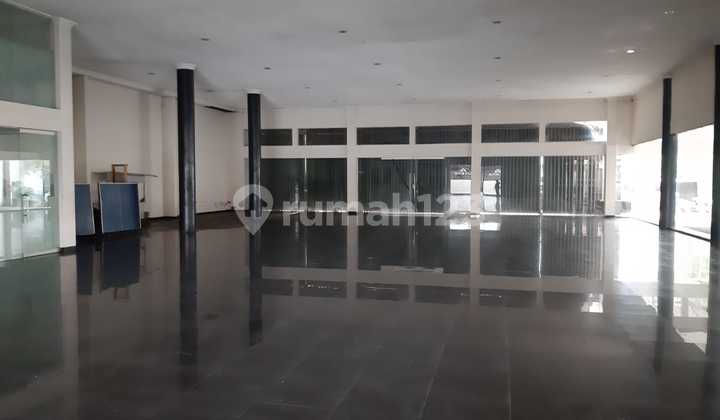 For Sale: Former Showroom Building on Jl Gunung Sahari, Central Jakarta