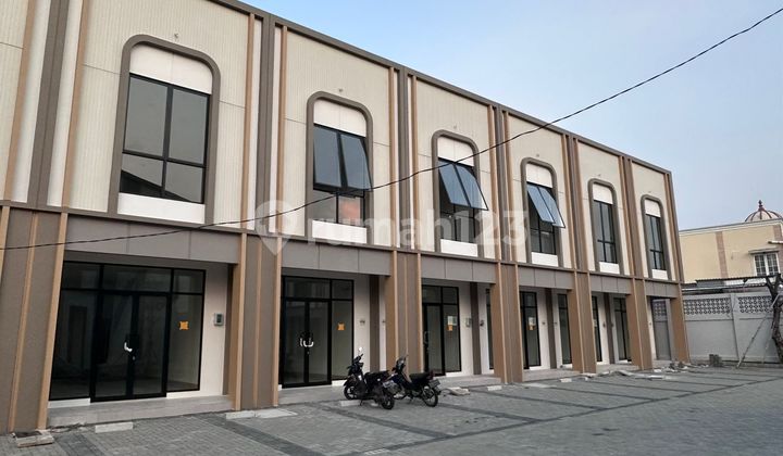 Disewa 7 Deret Gandeng Ruko Il Lago Gading Serpong