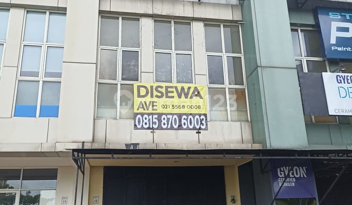 For Rent: Silk Road Shop House Facing Main Road, 3 Floors