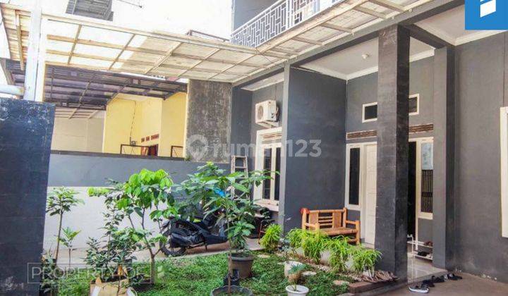 Rumah Bagus Terawat 2 Lantai SHM di Ciganitri 1