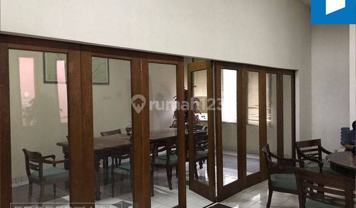 Rukan di Jalan Cihampelas Bandung 2 Lantai + 1 Basement SHM 1