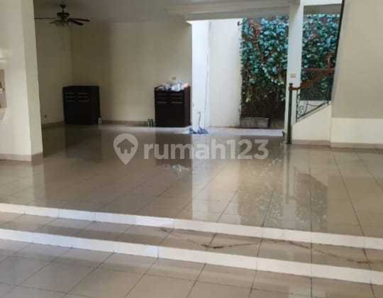 Nice 2-Story House for Rent Ready to Occupied in Griya Inti Sunter Complex, Jakarta