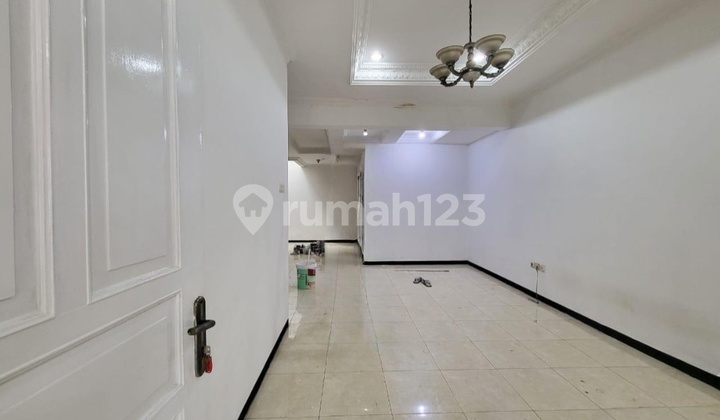 Rent 1.5-Story House in Sunter, Flood-Free 2