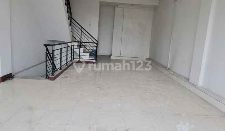 Rent 2.5 Story Shop House On Bulevard Hijau Harapan Indag Bekasi 2