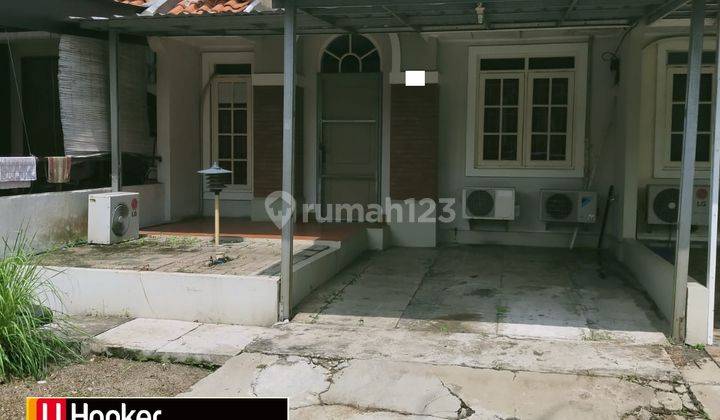 Disewakan Rumah Cluster Taman Sriwijaya Lippo Cikarang 1