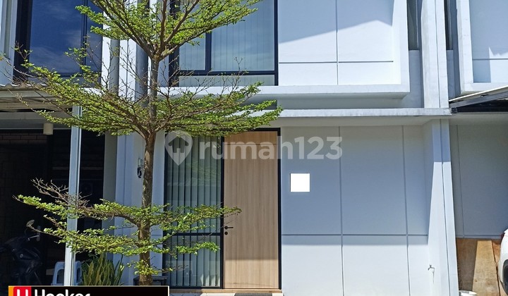 Disewakan Rumah Cluster Riverside Lippo Cikarang 1
