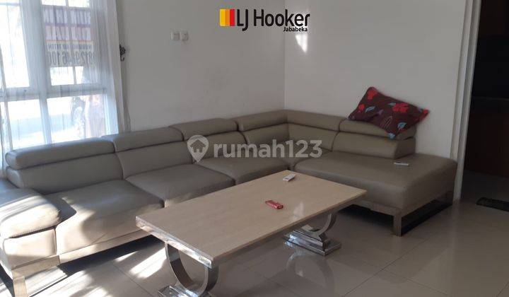 Dijual Rumah Hook Lokasi Strategis 2 Lantai Cluster D Cataluna Jababeka 2