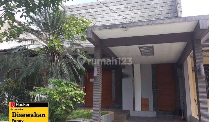 Disewakan Rumah Furnished Meadow Green Lippo Cikarang 1