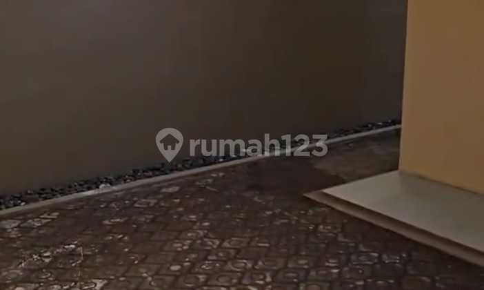 Rumah Di Komplek Perumahan Tamansari Bukit Bandung 2