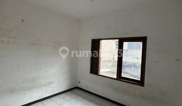 House in Pasadena Area House in Pasadena Area